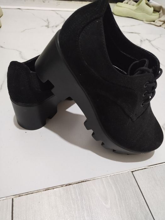 Продам обувь женскую