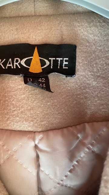 Palton lung bej cu flori marime 44