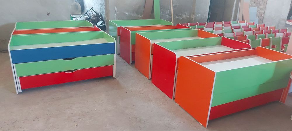 Кроват трехэтажный для детского сада. 3 этажли Кроват богчаларга