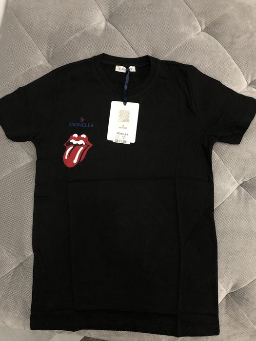 Tricouri barbati!! Transport Gratuit!!!