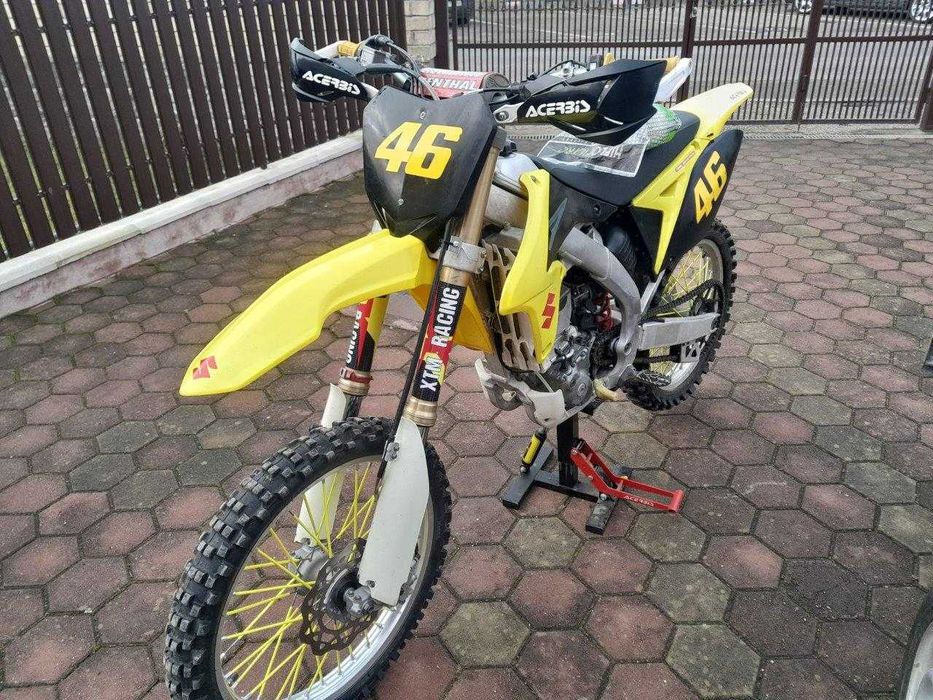 Suzuki Cross 250 4T