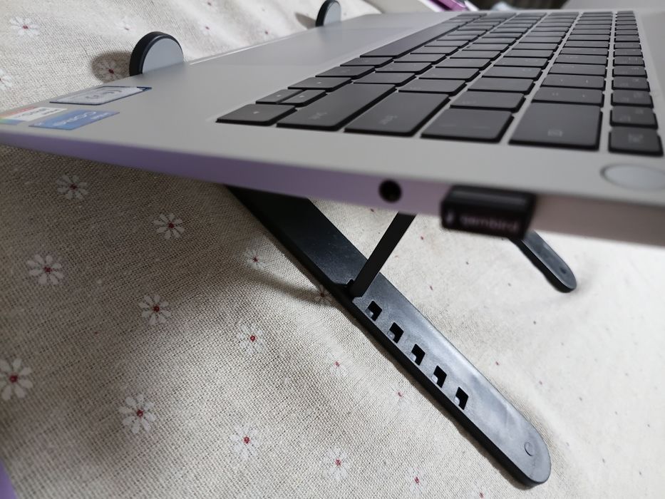 HUAWEI MateBook D14 — в идеальном состоянии