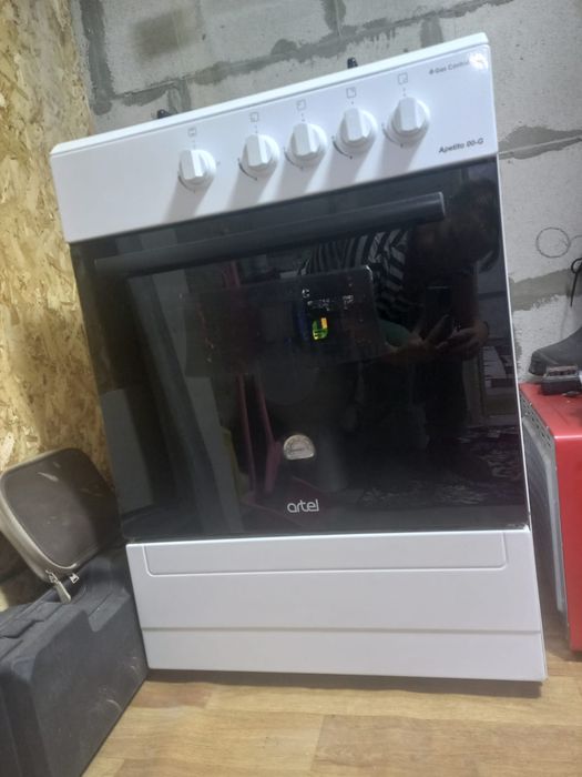 Продам газ плиту