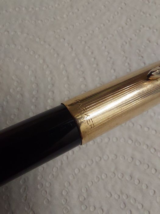 Stiloul Parker 51 penita aur 14k