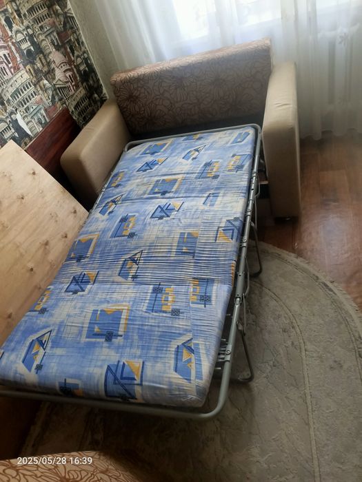 Маленькии диван раскладушка