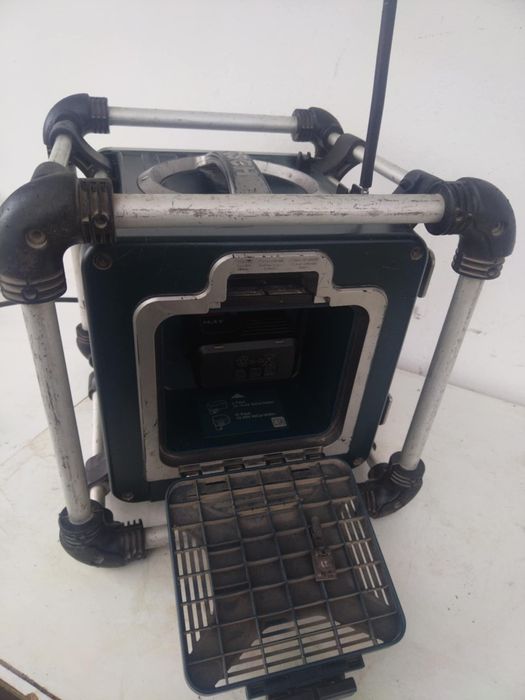 Зарядно/Радио GML 24V-CD BOSCH 
Радио BOSCH за строителни обекти 
0601