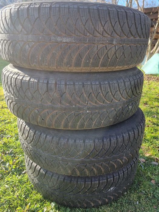 Set cauciucuri iarna 185 65 R15 Nissan