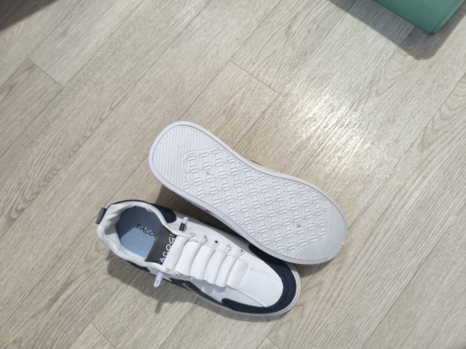 Продаю    кроссовки