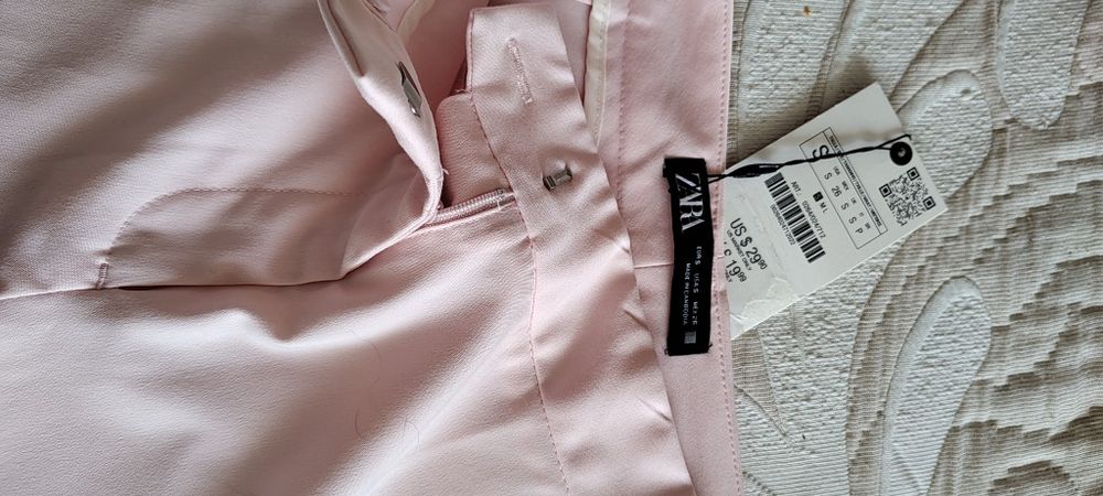 Панталон нов  на ZARA