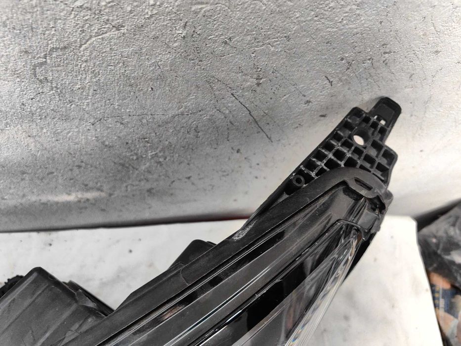 Оригинален фар Ляв   Опел Астра Opel Astra К  Led