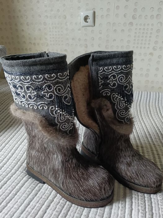 Продам натуральные унты