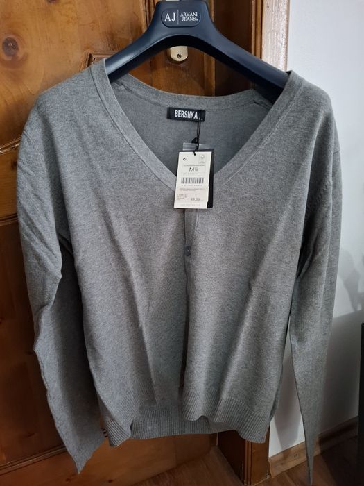 Bluza-Pulover-Cardigan Bershka-(bluza,vesta,tricou,hanorac,jerseu)