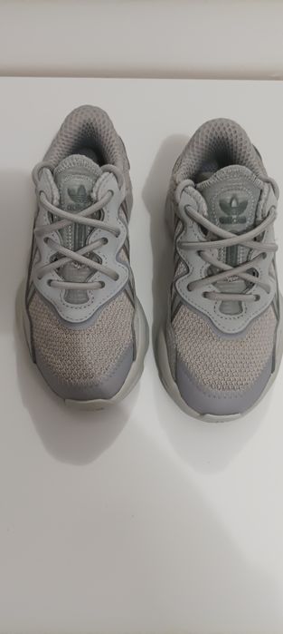 Детски Adidas ozweego и пантофи беко