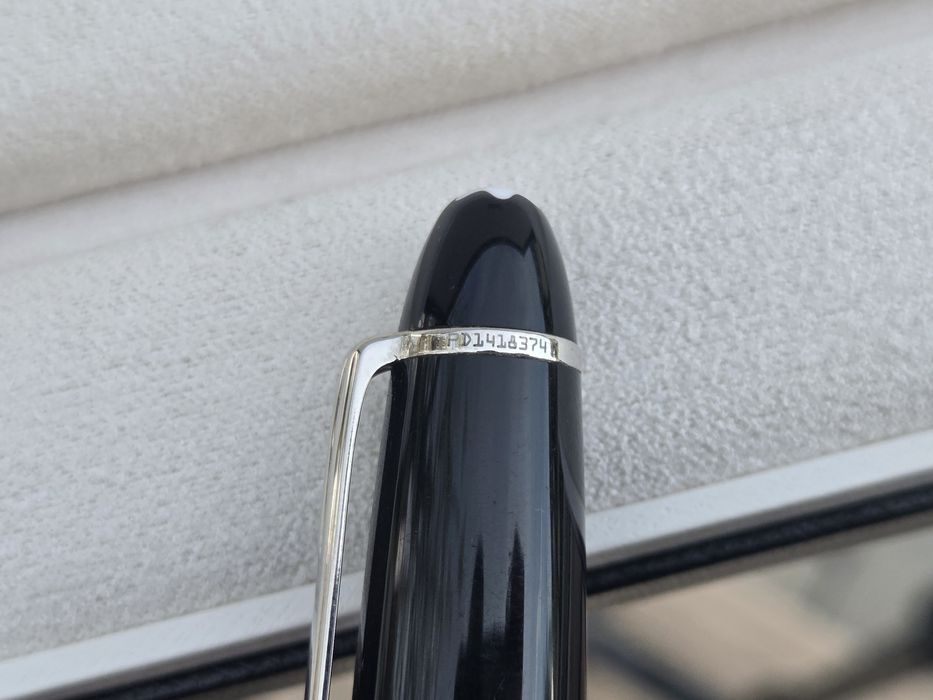 Pix MontBlanc Ballpoint LeGrand Platinum