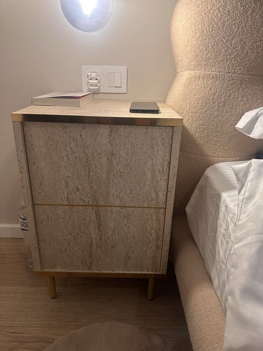 Set 2 noptiere premium- design modern cu textura de piatra si detalii