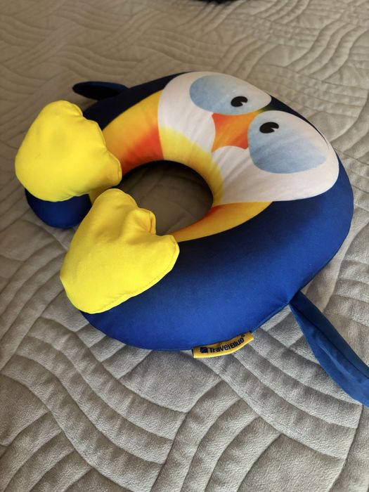 Подушка дорожная детская