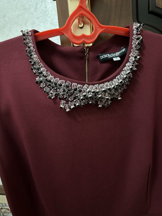 Платье новое, подойдет на 36-38 размер