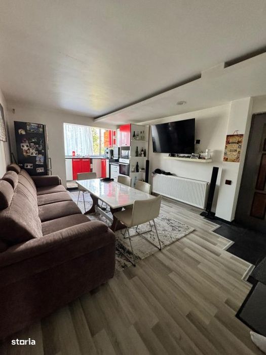 Apartament spatios cu 4 camere, 71 mp utili + balcon, zona Vasile Ale — fotografia 3