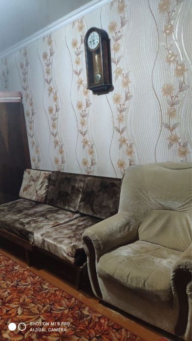 Продам 1-комнатную квартиру на Чиланзар-23 (книжный магазин)