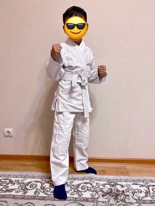 Кимоно белого цвета