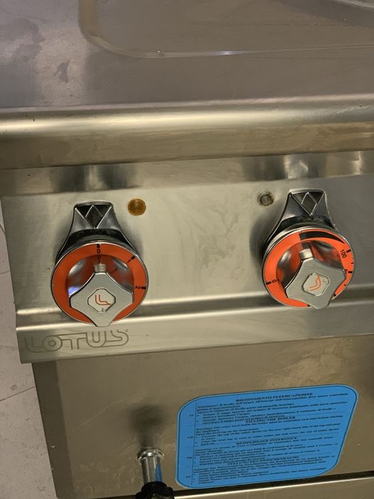 Уред за професионално готвене Lotus