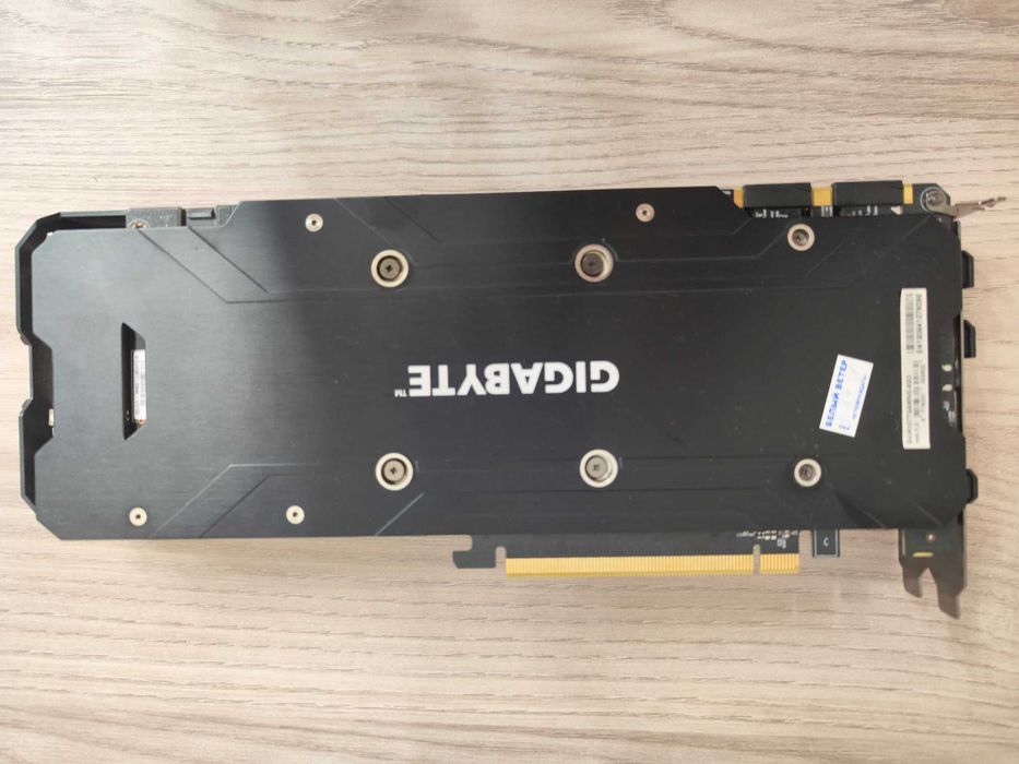 GeForce® GTX 1070 Ti Gaming 8G