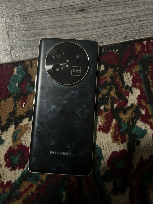 premier p50 telefon