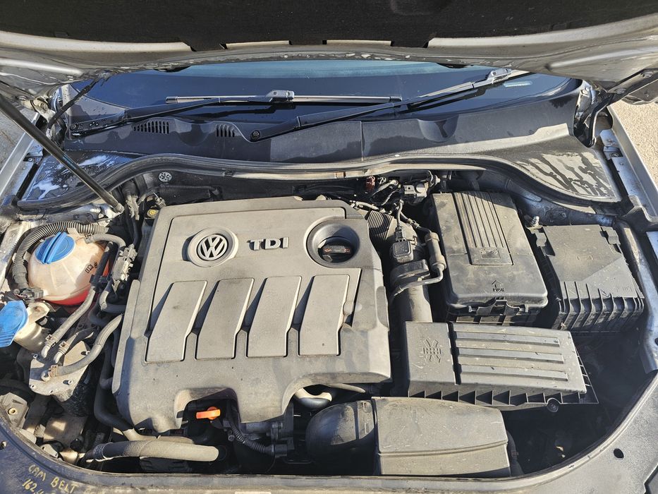 Passat B7 cod LA7W motor 1.6
