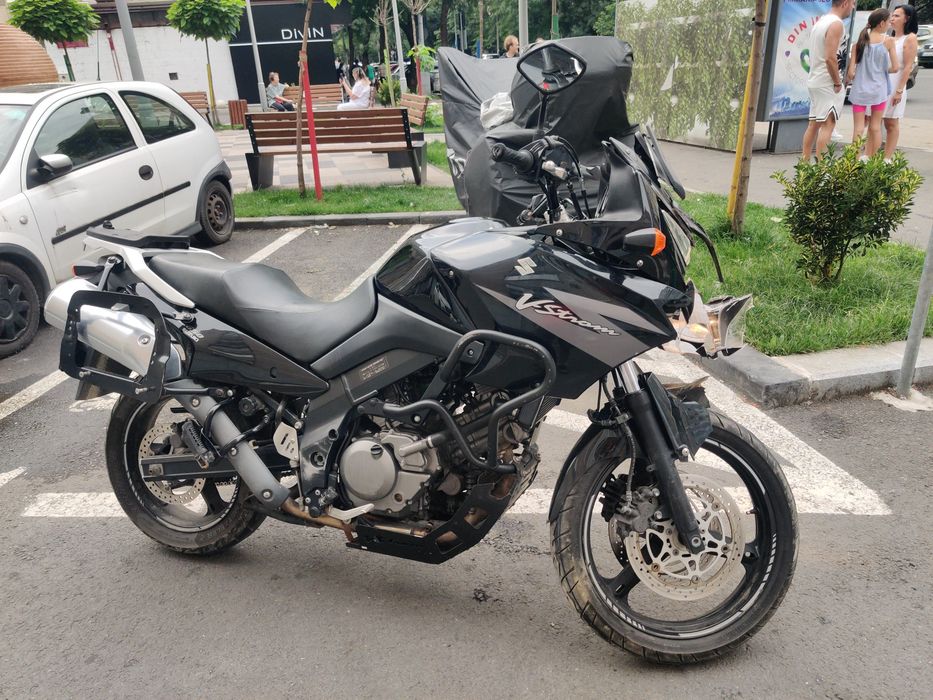 Suzuki V-Strom DL  650 avariat