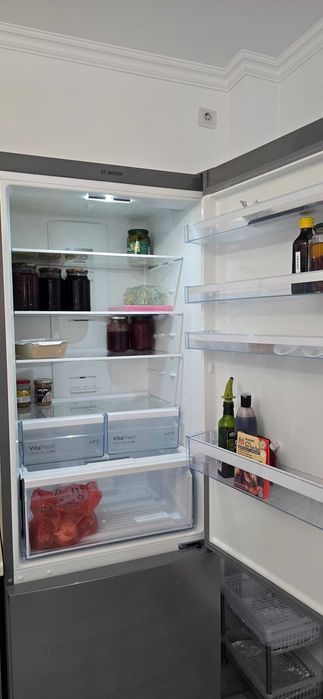 Продается холодильник Bosch VitaFresh б/у 2 года