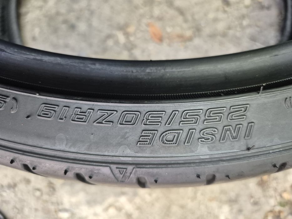 255 30 19 Anvelope de vară Falken