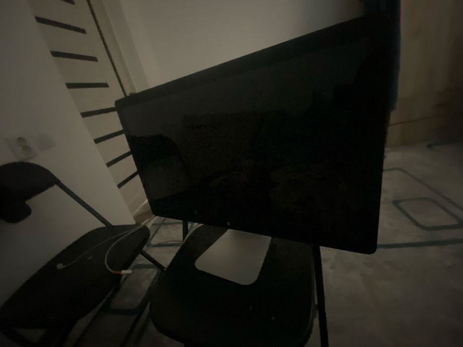 Apple Thunderbolt Display , 27 дюимов