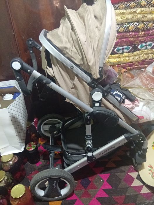 Катта Коляска, холати Зур