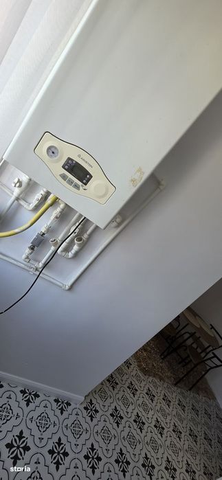 Zona magazinului Bucovina- garsoniera renovata recent, 42 mp