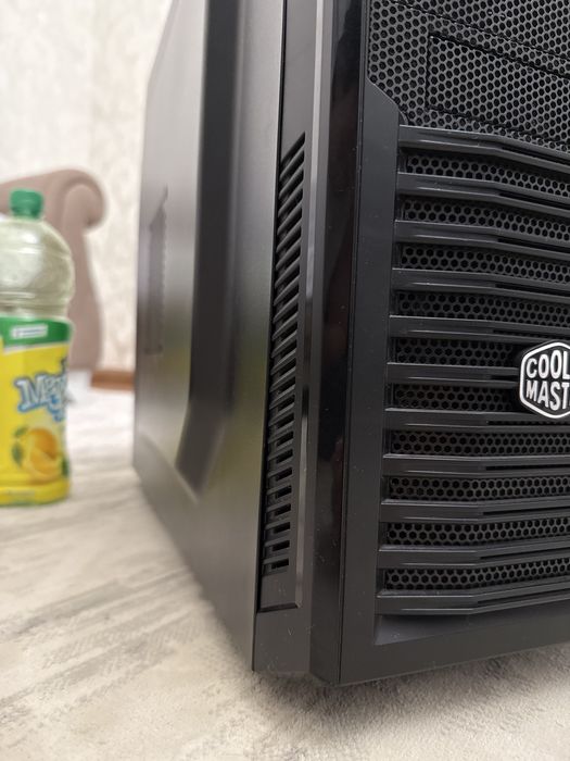 Корпус Cooler Master