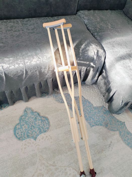 Продам подмыщечные костыли