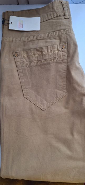 Pantaloni treisferturi Ice Iceberg