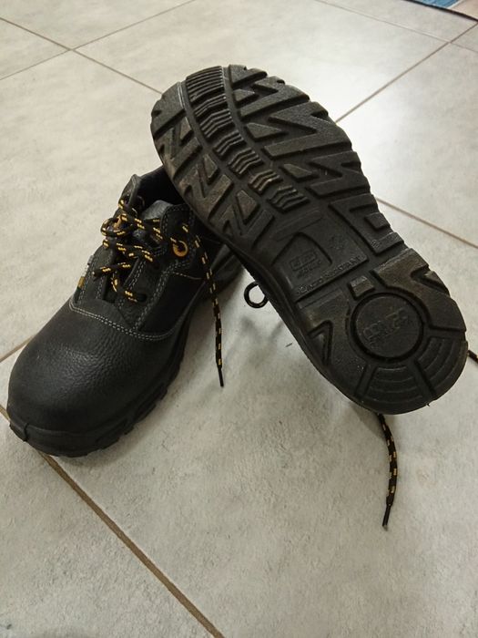 Рабочие батинки железный насок