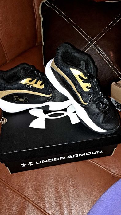 Детски обувки UNDER ARMOUR