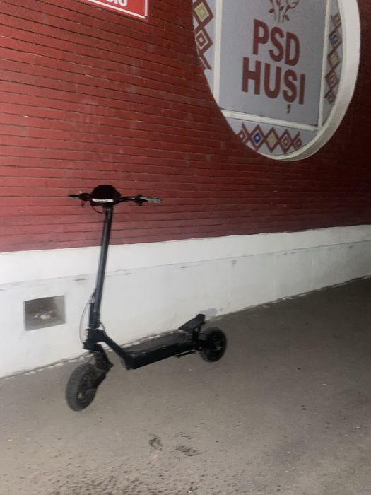 Vand urgent Kukirin g2 2024 cu doar mai putin de 300km