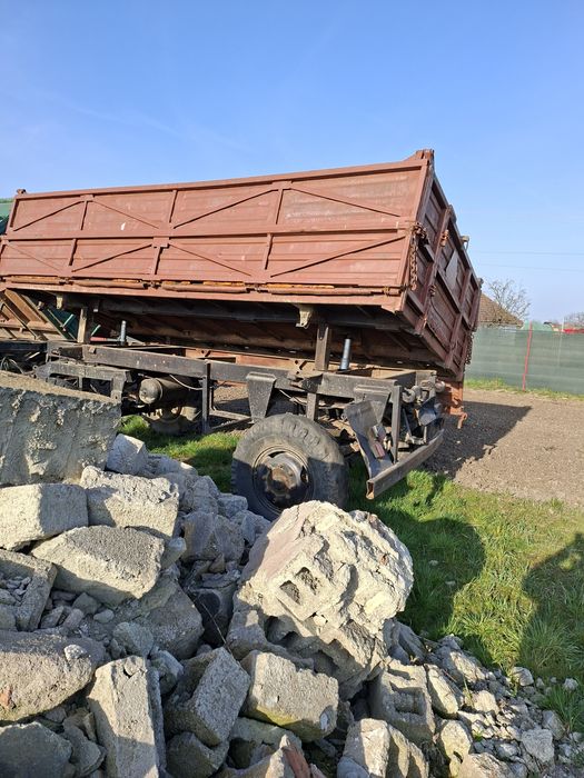 Vând remorcă de 7 tone