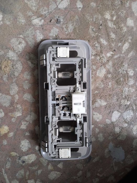 Потолчный плафон, фонарь паджеро 4