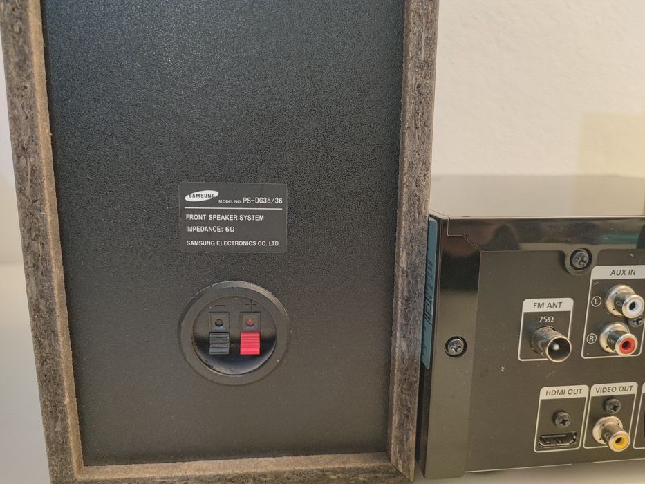 Sistem audio Samsung MM DG 35 cu radio citeste USB CD DVD MP3 JPEG