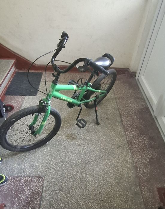 Vând biciclete copiii .