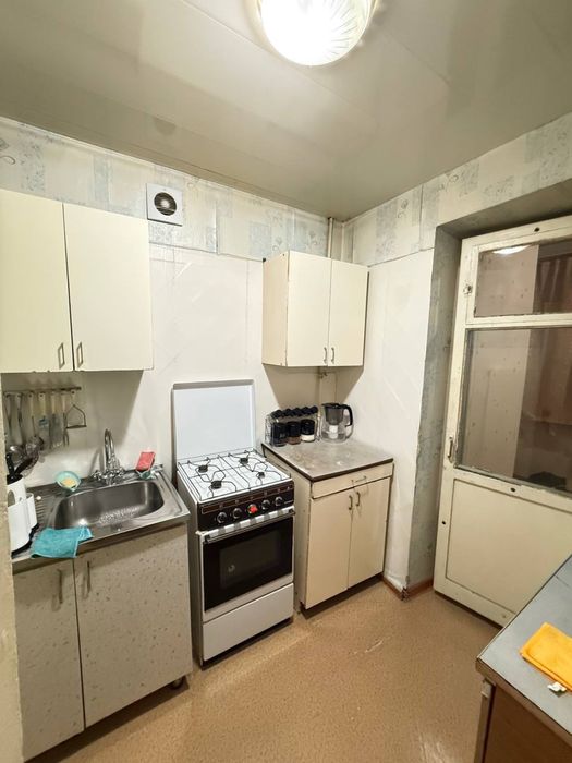 Продаётся 3х комнатная квартира на Чиланзаре. 9-квартал. 73 квм кирпич