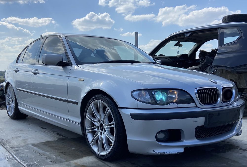 Dezmembrez BMW 330d 204 cp, automat,Tech 2 ,Recaro,Xenon, Hk, jante M