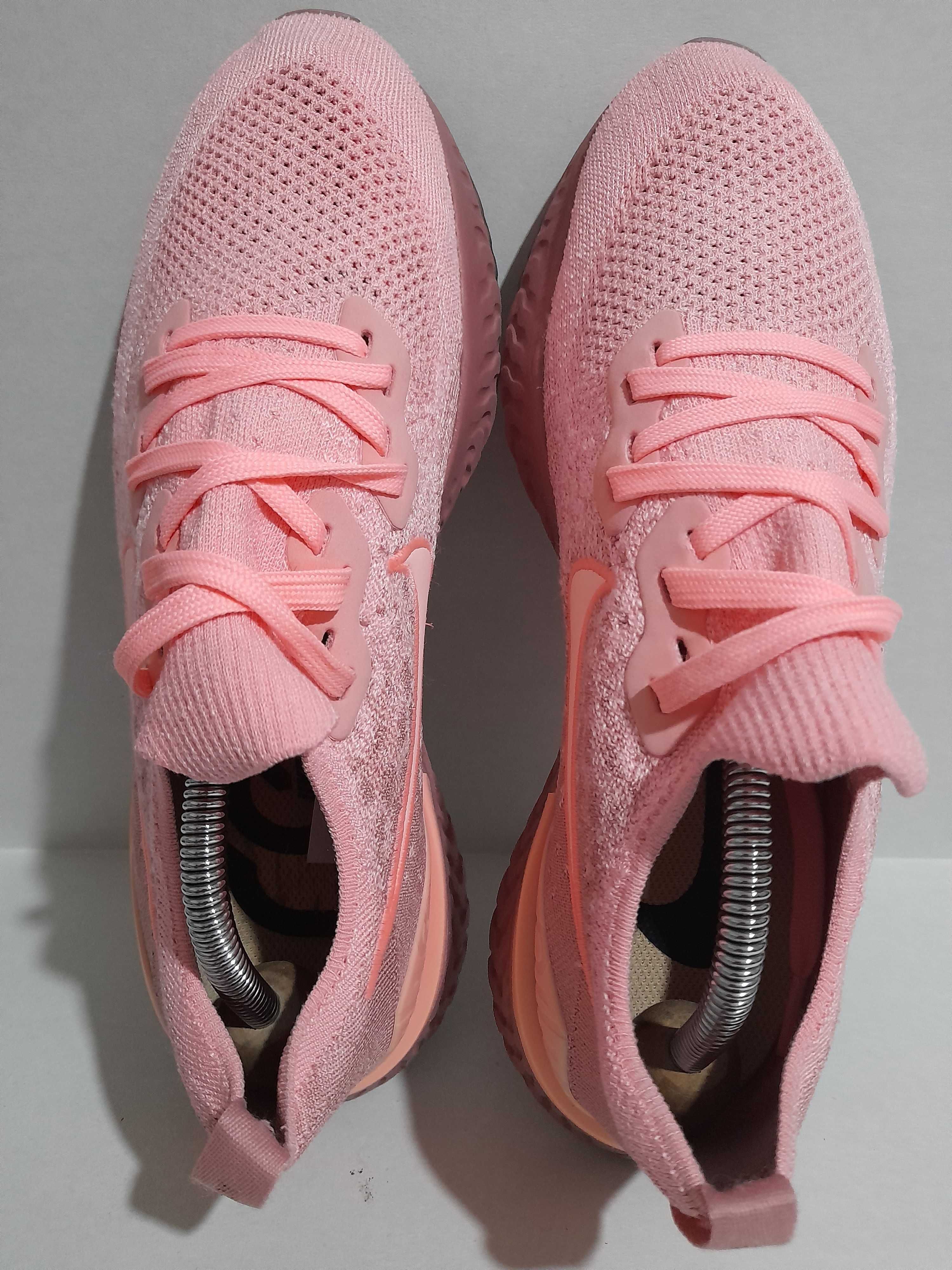 Pink nike store epic react flyknit