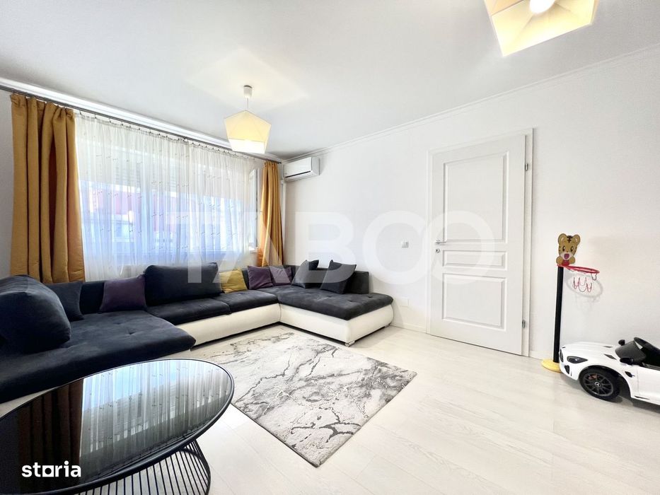 Apartament cu 3 camere de vanzare in Grigorescu izolat cu lift si boxa