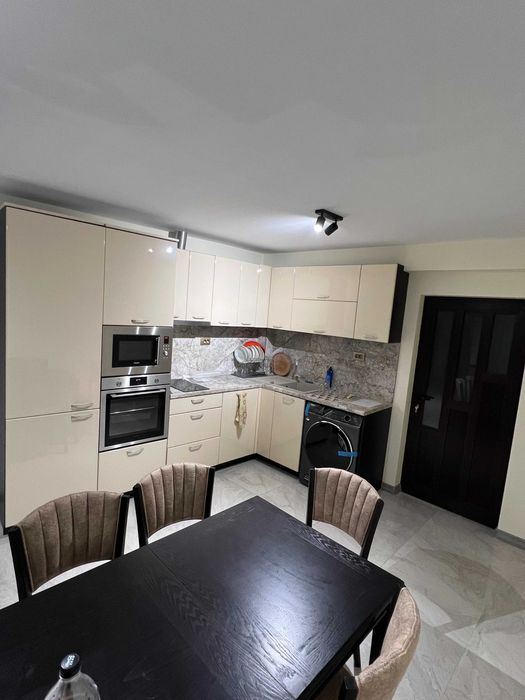 Етаж от къща под наем