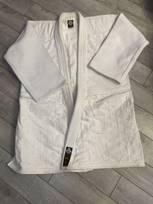 Продам кимано оригинал